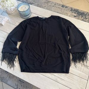 Women’s Feather 3/4 Sleeved Sweater Top